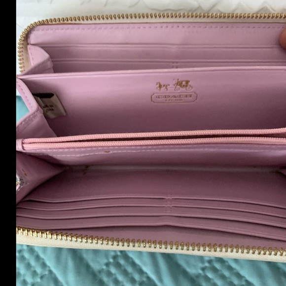 Coach Wallet - Picture 3 of 11